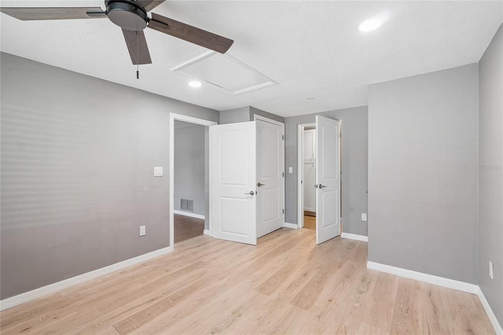 For Sale: $365,000 (3 beds, 1 baths, 1118 Square Feet)