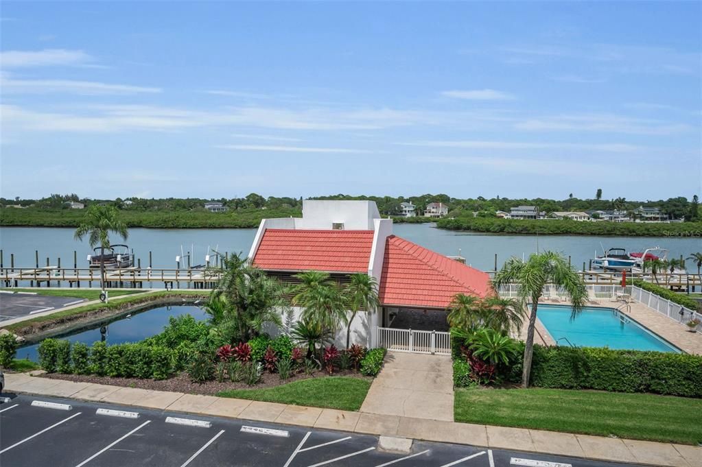 For Sale: $525,000 (2 beds, 2 baths, 1345 Square Feet)