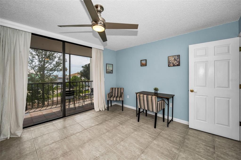For Sale: $525,000 (2 beds, 2 baths, 1345 Square Feet)