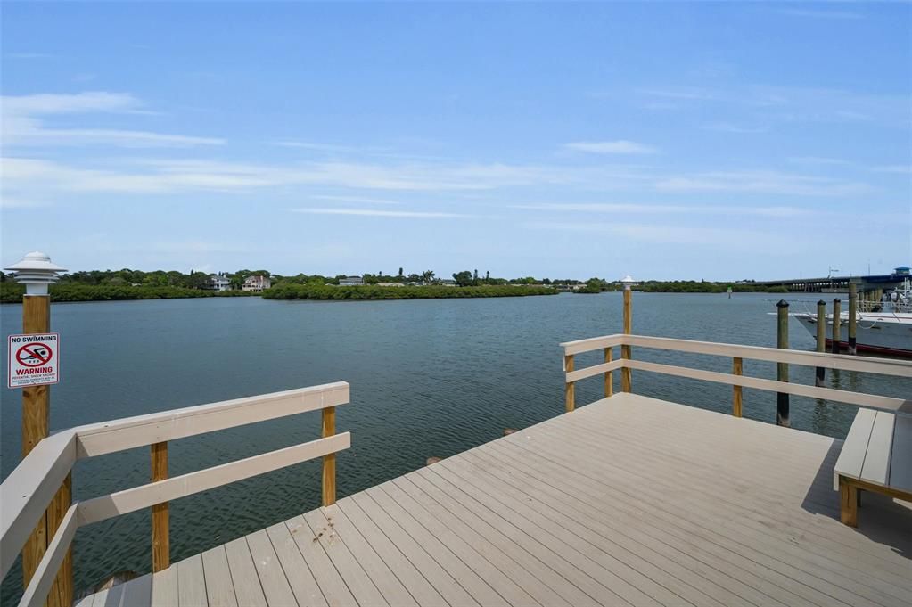 For Sale: $525,000 (2 beds, 2 baths, 1345 Square Feet)