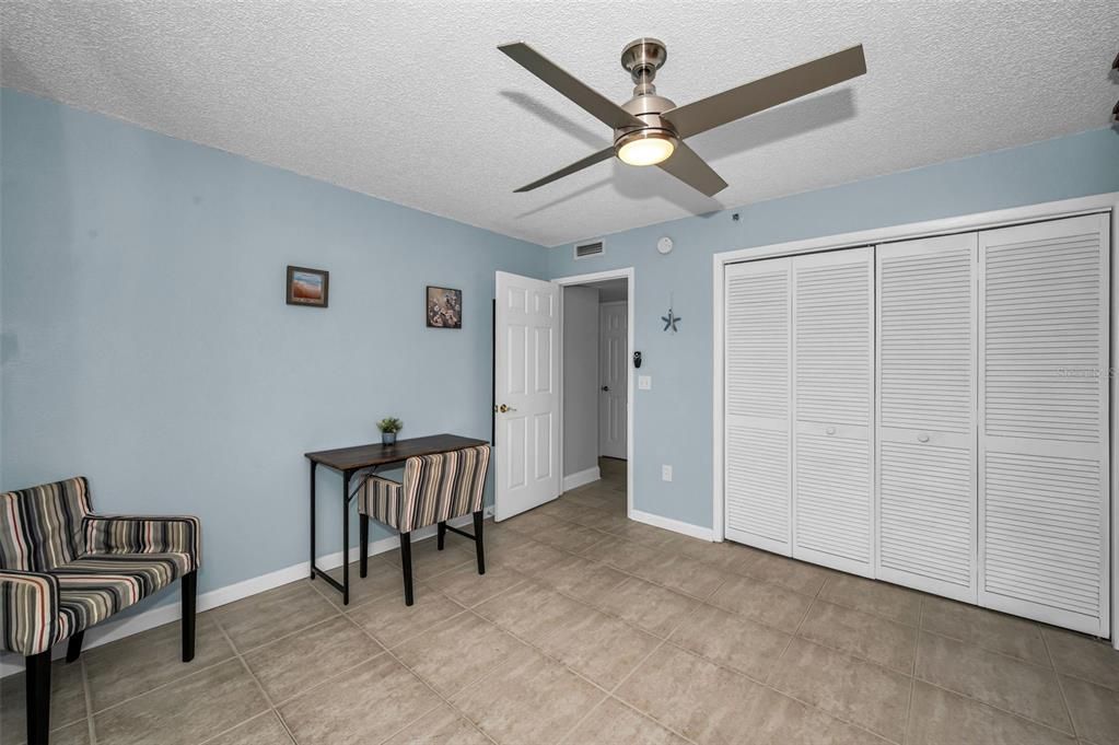 For Sale: $525,000 (2 beds, 2 baths, 1345 Square Feet)