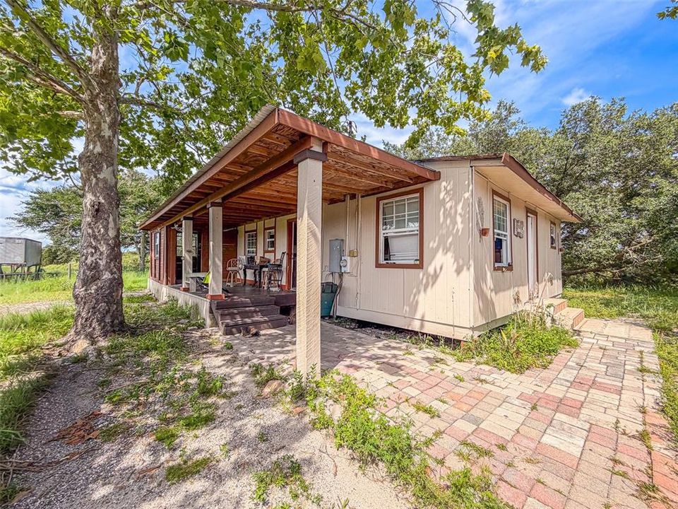 For Sale: $2,200,000 (7 beds, 4 baths, 2385 Square Feet)