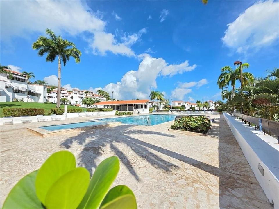 На продажу: $365,000 (0 спален, 1 ванн, 594 Квадратных фут)