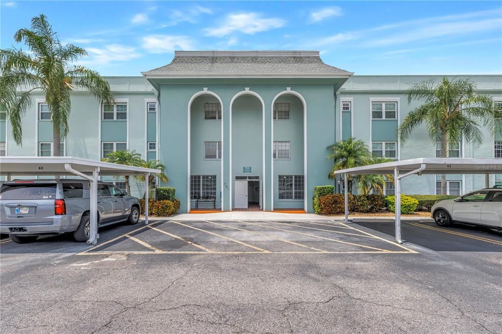 For Sale: $189,000 (1 beds, 1 baths, 872 Square Feet)