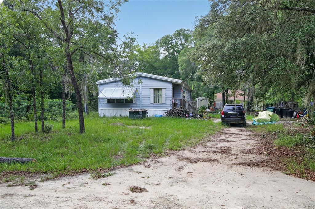 For Sale: $79,900 (2 beds, 2 baths, 1188 Square Feet)