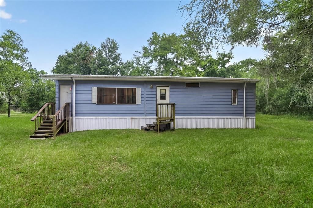 For Sale: $79,900 (2 beds, 2 baths, 1188 Square Feet)