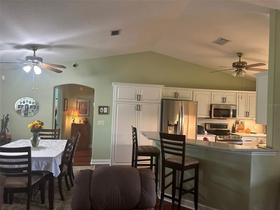 En Venta: $440,000 (3 camas, 2 baños, 1729 Pies cuadrados)