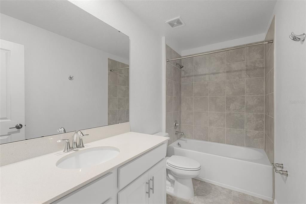 На продажу: $365,000 (3 спален, 2 ванн, 1755 Квадратных фут)