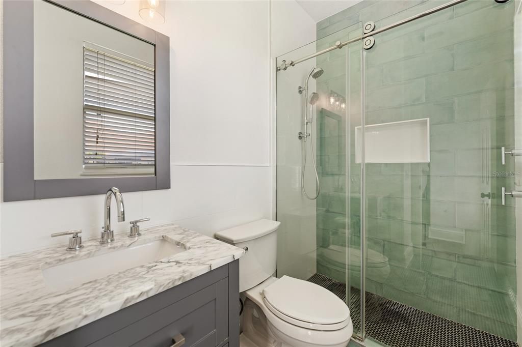 For Sale: $899,990 (4 beds, 3 baths, 2516 Square Feet)