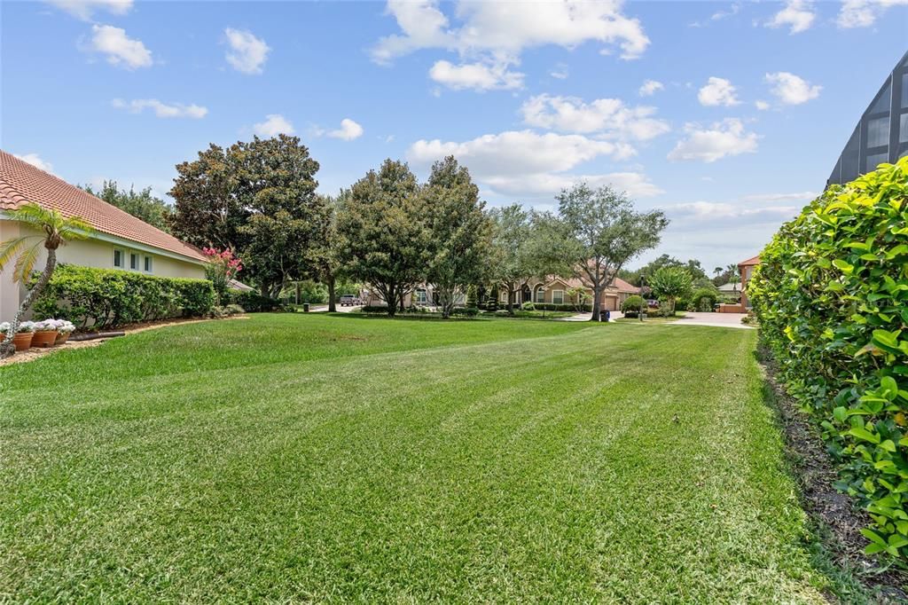 For Sale: $899,990 (4 beds, 3 baths, 2516 Square Feet)