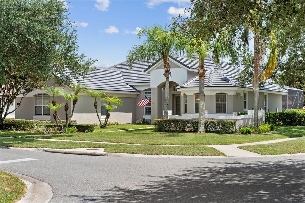 For Sale: $899,990 (4 beds, 3 baths, 2516 Square Feet)