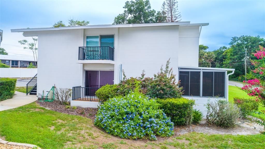 For Sale: $115,000 (2 beds, 2 baths, 1148 Square Feet)