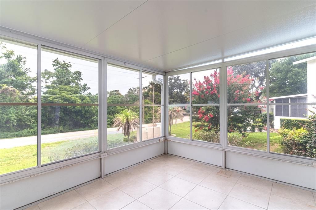 For Sale: $115,000 (2 beds, 2 baths, 1148 Square Feet)