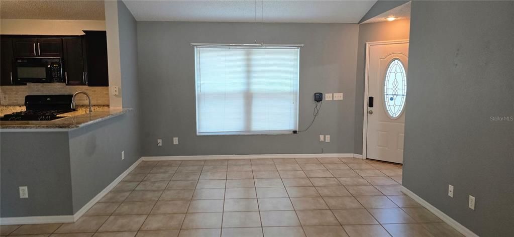 En Renta: $1,895 (3 camas, 2 baños, 1313 Pies cuadrados)