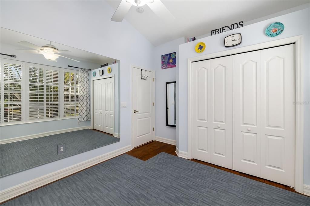 For Sale: $879,900 (4 beds, 3 baths, 2843 Square Feet)