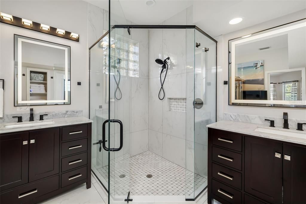 For Sale: $879,900 (4 beds, 3 baths, 2843 Square Feet)