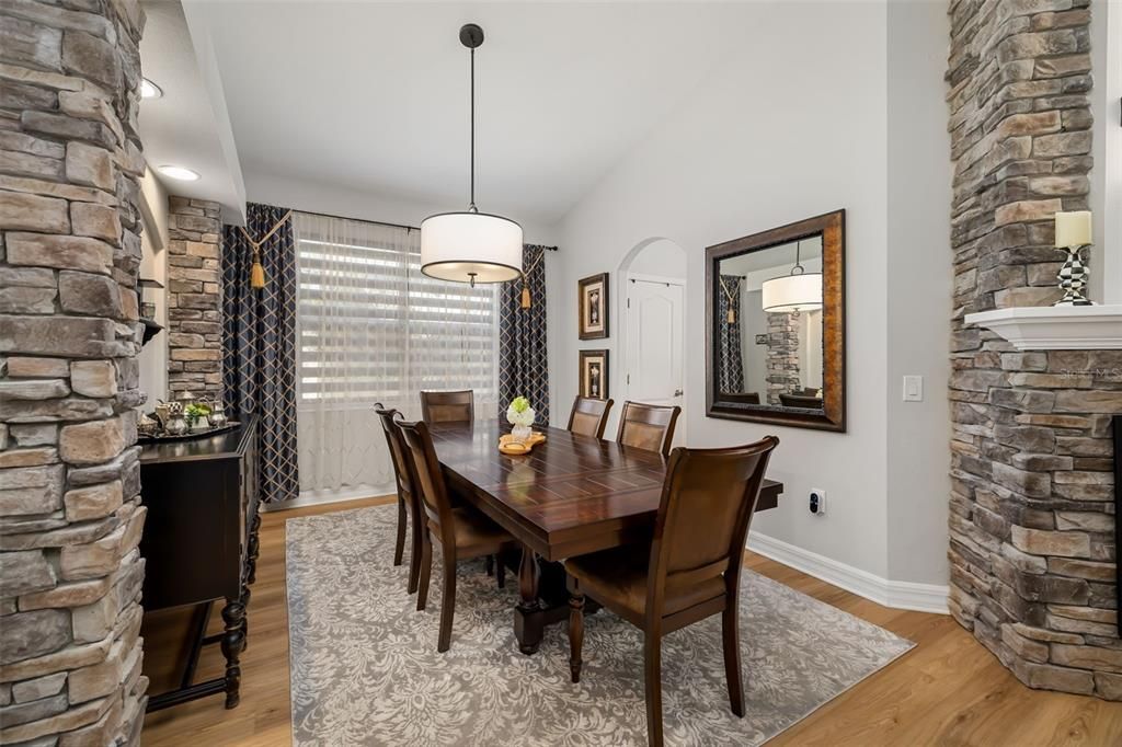For Sale: $879,900 (4 beds, 3 baths, 2843 Square Feet)