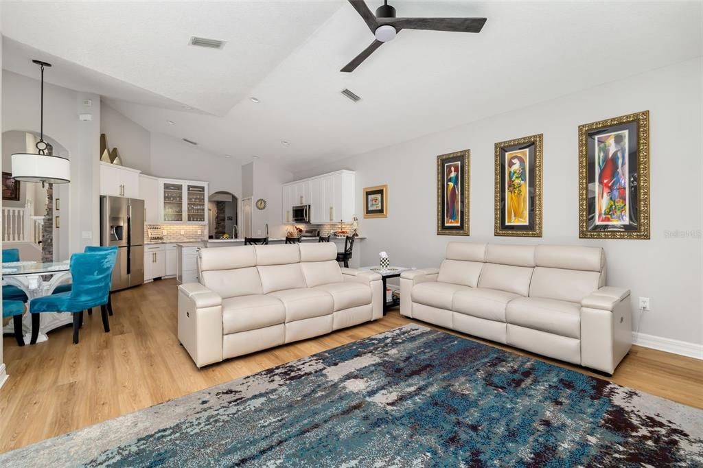 For Sale: $879,900 (4 beds, 3 baths, 2843 Square Feet)