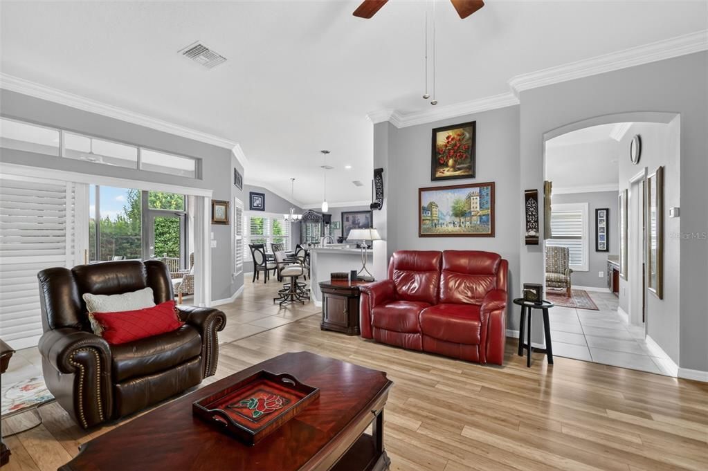 For Sale: $525,000 (3 beds, 2 baths, 2104 Square Feet)
