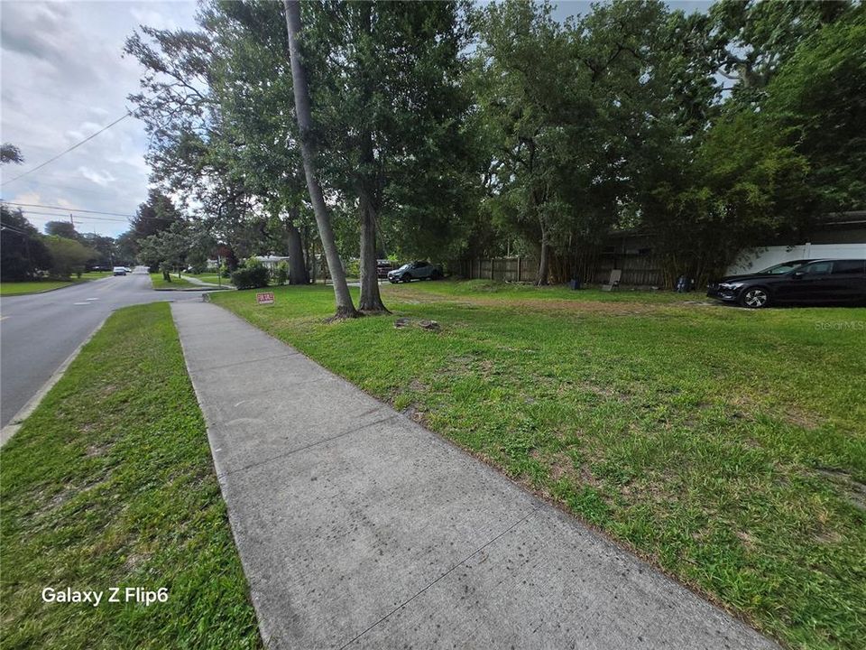 待售: $250,000 (0.10 acres)