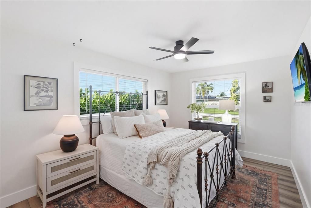 For Sale: $725,000 (3 beds, 2 baths, 1953 Square Feet)