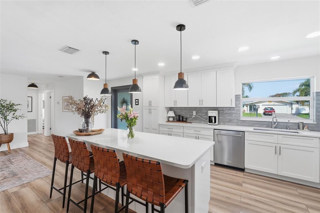 For Sale: $725,000 (3 beds, 2 baths, 1953 Square Feet)