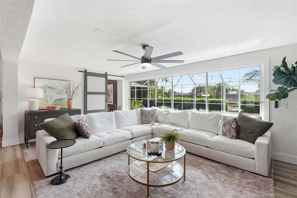 For Sale: $725,000 (3 beds, 2 baths, 1953 Square Feet)