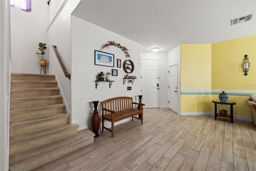 For Sale: $414,900 (3 beds, 2 baths, 2478 Square Feet)