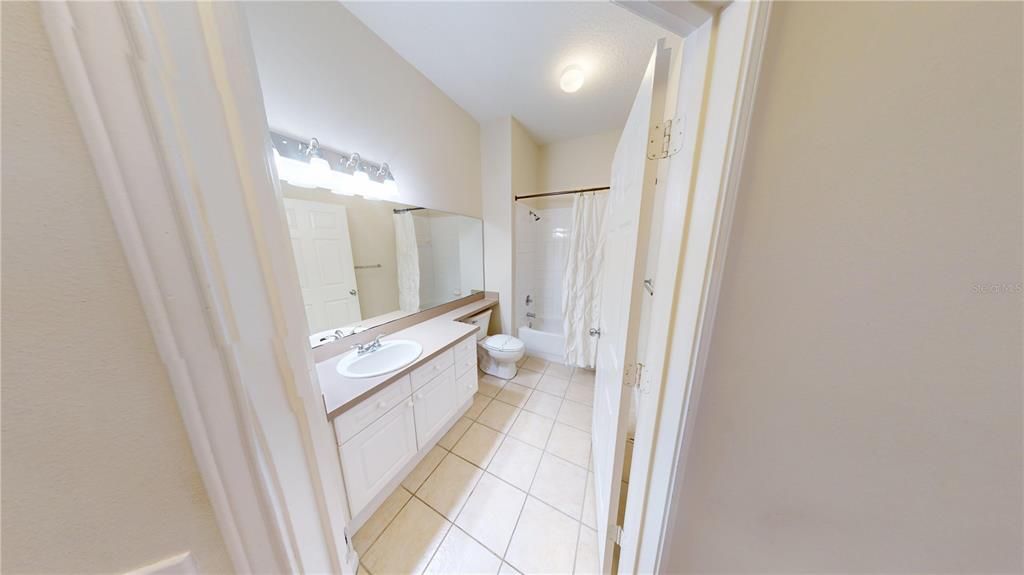 В аренду: $2,250 (2 спален, 2 ванн, 1122 Квадратных фут)