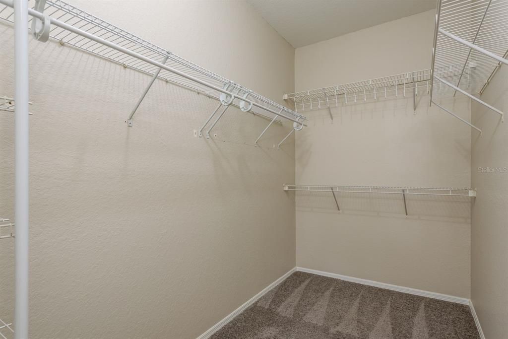 For Rent: $2,350 (2 beds, 2 baths, 1368 Square Feet)