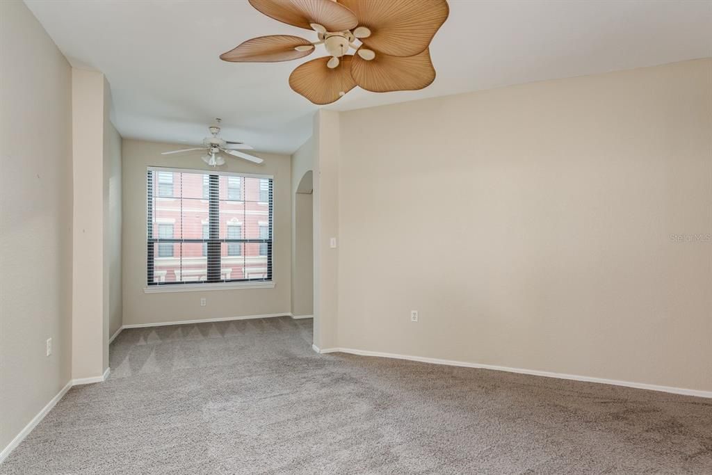 For Rent: $2,350 (2 beds, 2 baths, 1368 Square Feet)
