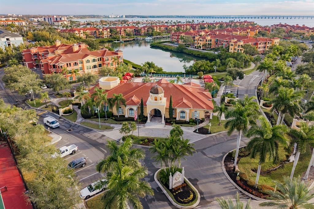 For Rent: $2,350 (2 beds, 2 baths, 1368 Square Feet)
