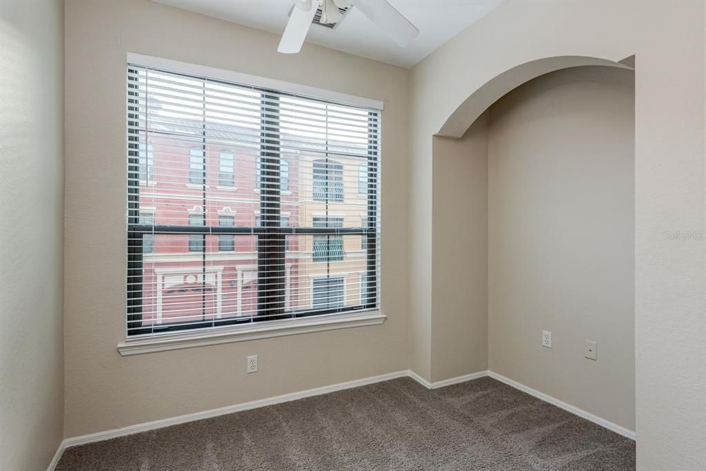 For Rent: $2,350 (2 beds, 2 baths, 1368 Square Feet)