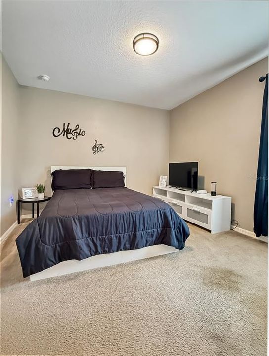 For Sale: $289,000 (3 beds, 2 baths, 2244 Square Feet)