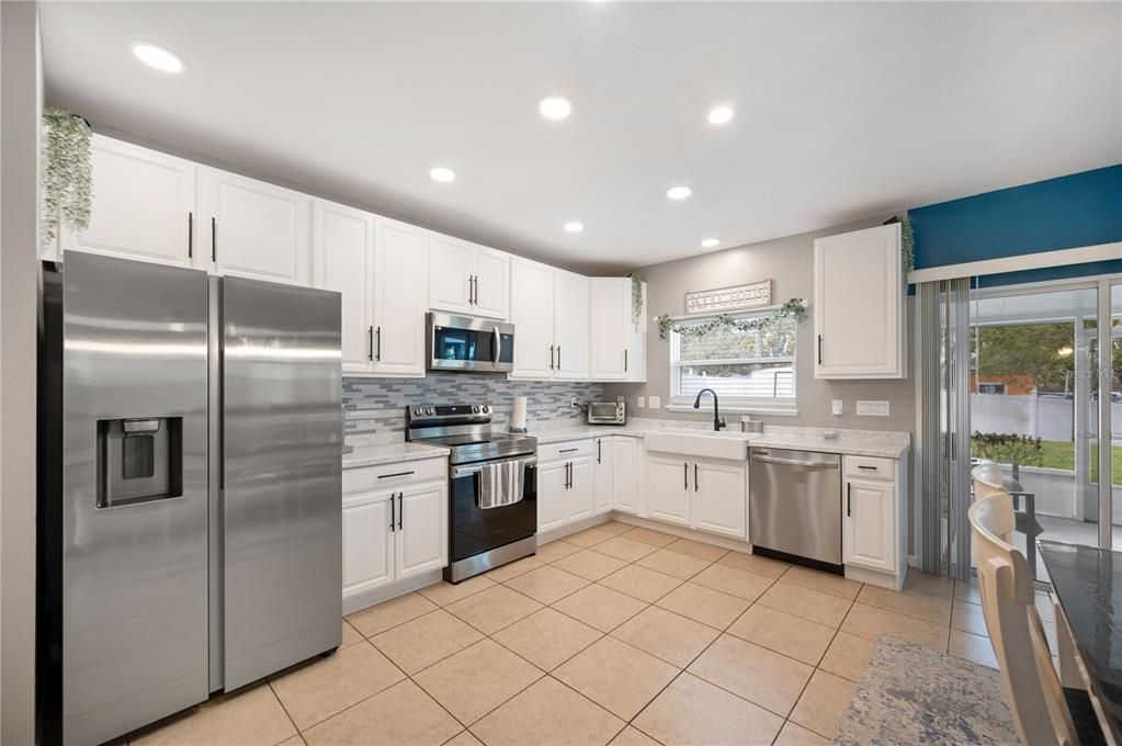 For Sale: $289,000 (3 beds, 2 baths, 2244 Square Feet)