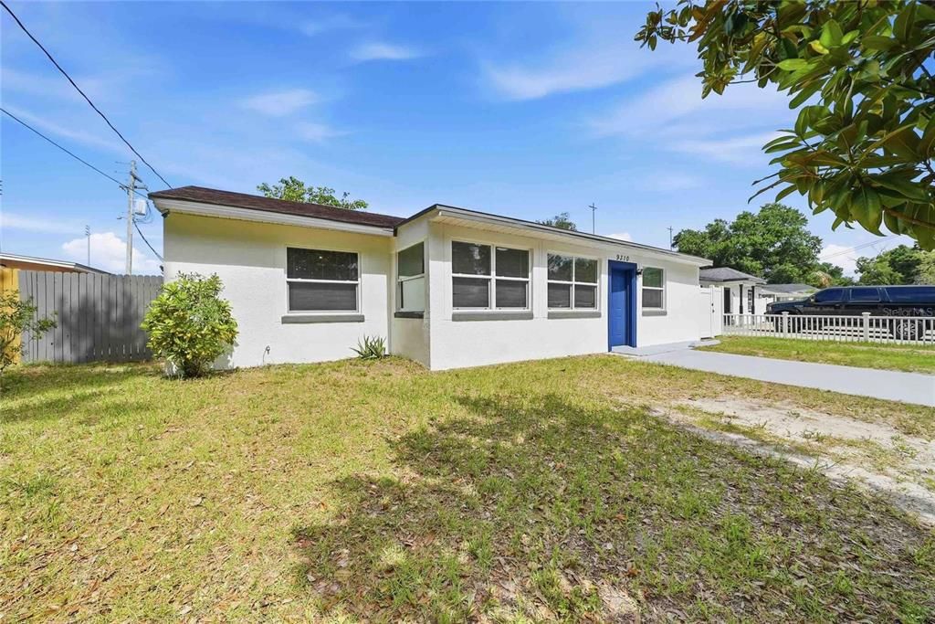 For Sale: $398,900 (3 beds, 2 baths, 1363 Square Feet)