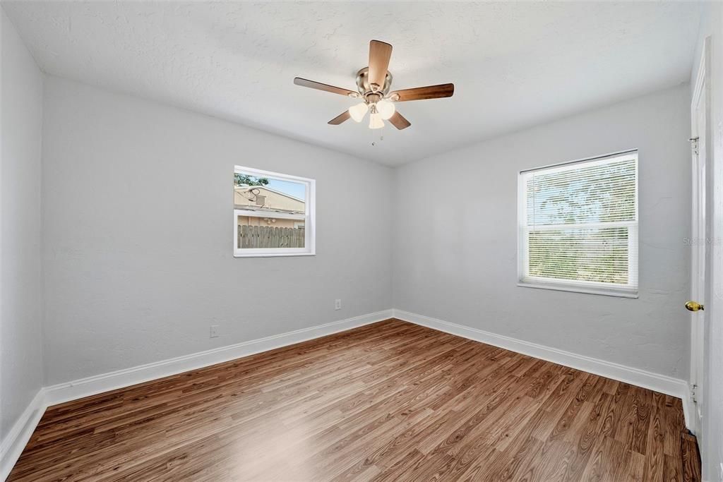 For Sale: $398,900 (3 beds, 2 baths, 1363 Square Feet)