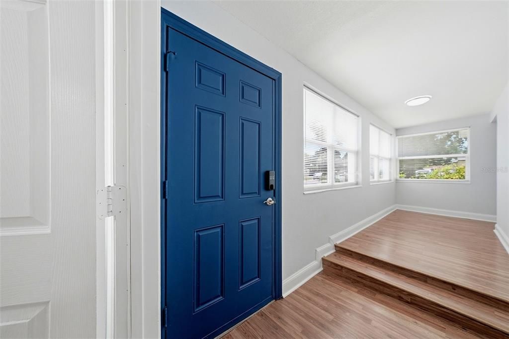 For Sale: $398,900 (3 beds, 2 baths, 1363 Square Feet)