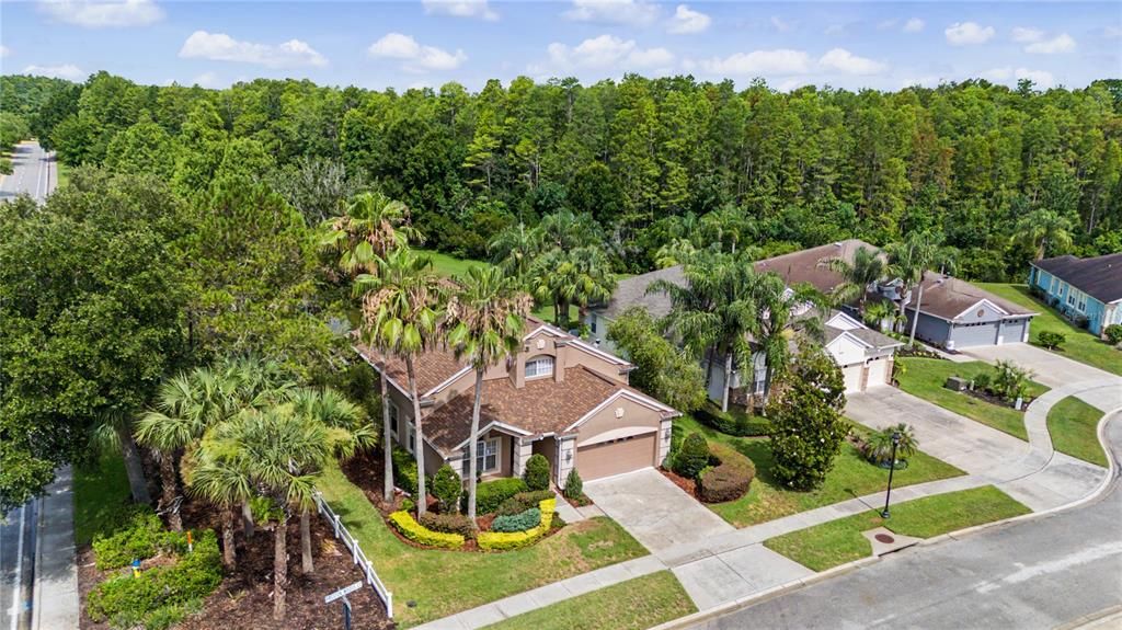 For Sale: $500,000 (4 beds, 2 baths, 2398 Square Feet)