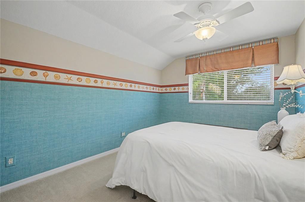 For Sale: $500,000 (4 beds, 2 baths, 2398 Square Feet)