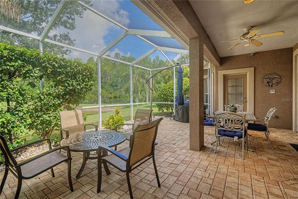 For Sale: $500,000 (4 beds, 2 baths, 2398 Square Feet)