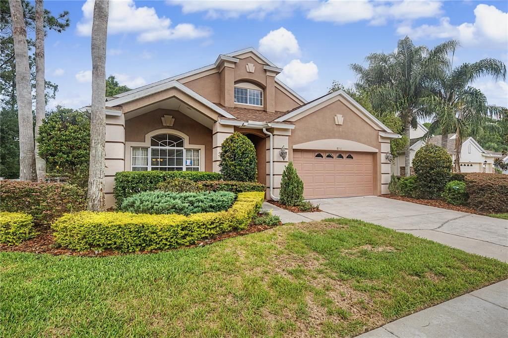 For Sale: $500,000 (4 beds, 2 baths, 2398 Square Feet)