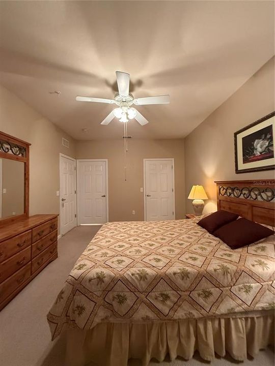 For Sale: $210,000 (2 beds, 2 baths, 1276 Square Feet)