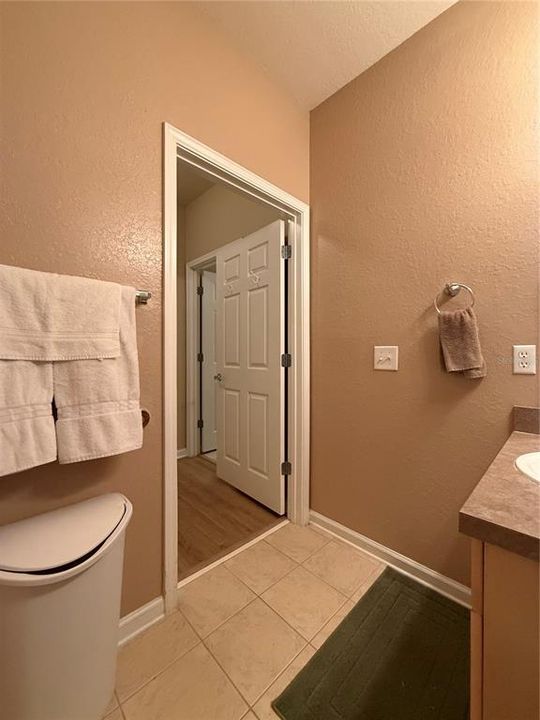 For Sale: $210,000 (2 beds, 2 baths, 1276 Square Feet)