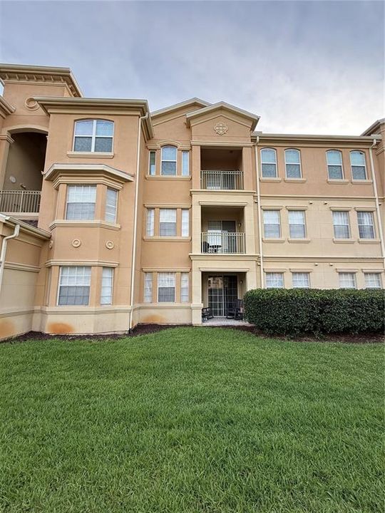 For Sale: $210,000 (2 beds, 2 baths, 1276 Square Feet)