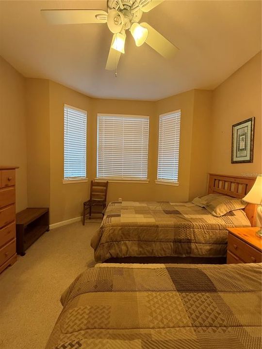 For Sale: $210,000 (2 beds, 2 baths, 1276 Square Feet)