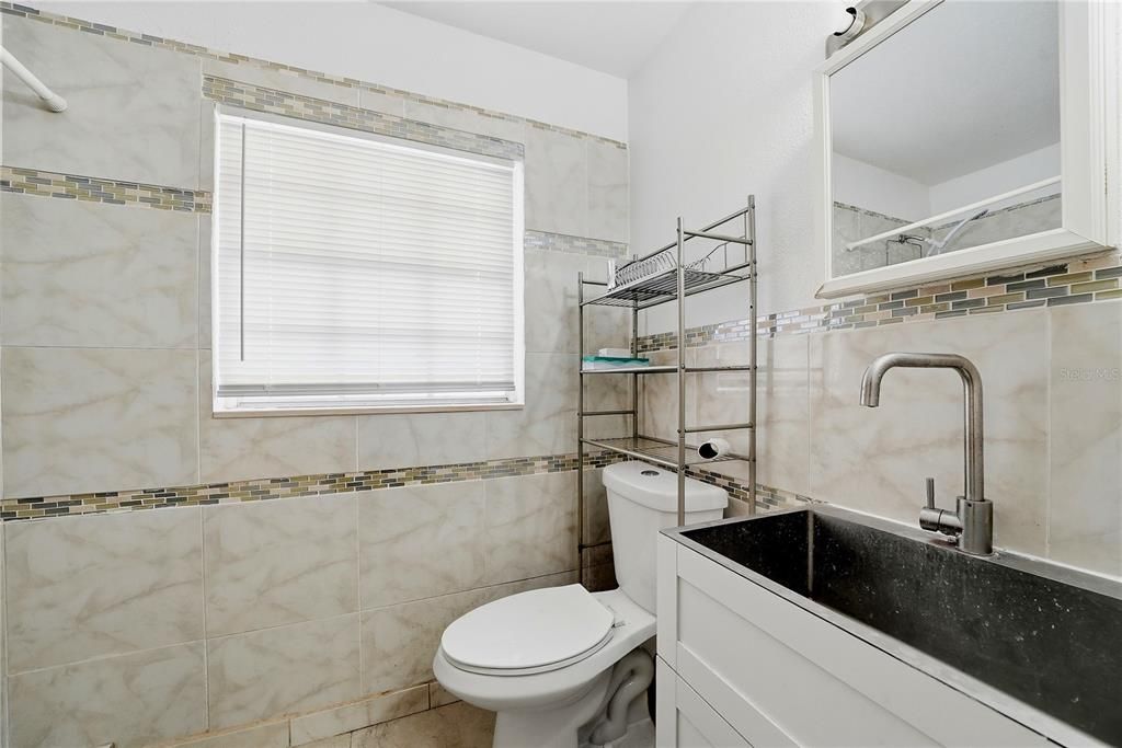 For Sale: $524,999 (6 beds, 4 baths, 2190 Square Feet)
