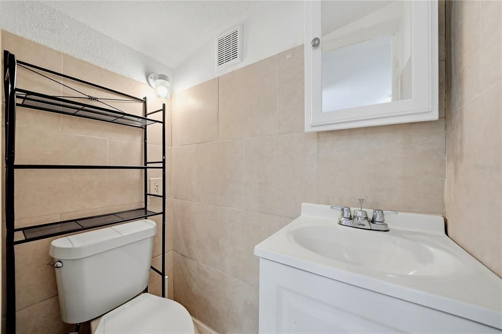 For Sale: $524,999 (6 beds, 4 baths, 2190 Square Feet)
