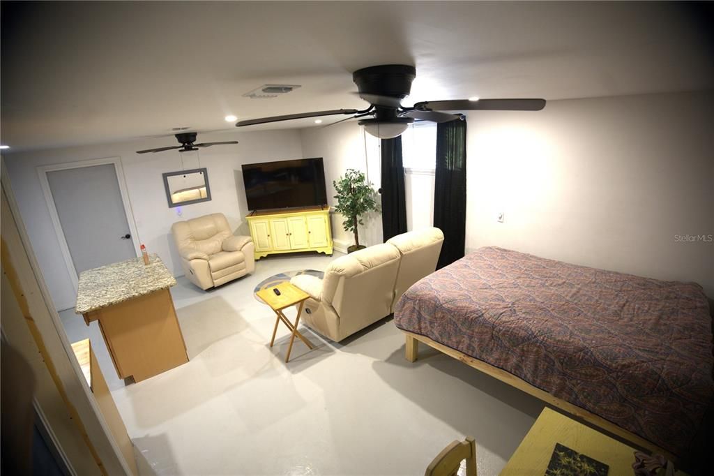 На продажу: $394,999 (3 спален, 2 ванн, 1637 Квадратных фут)