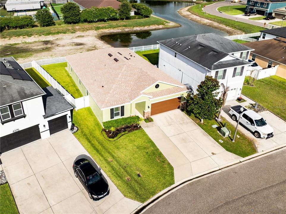 En Venta: $324,999 (4 camas, 2 baños, 1983 Pies cuadrados)